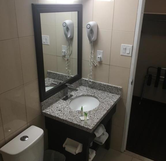 ホテル Mississauga Inn & Suites