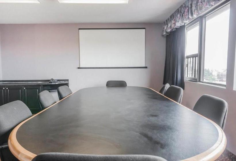 호텔 Mississauga Inn & Suites