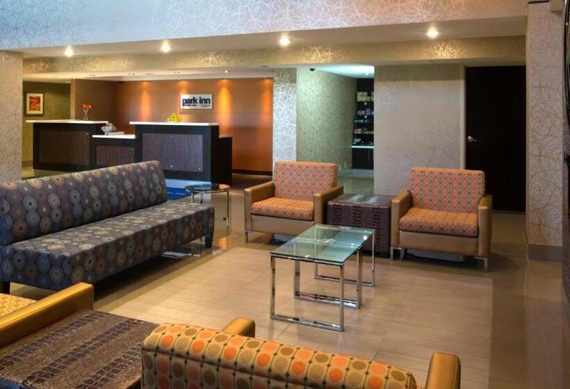 ホテル Park Inn By Radisson Torontomarkham