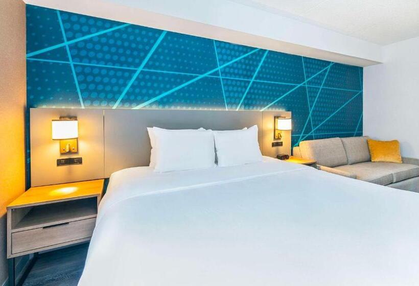 هتل Comfort Suites