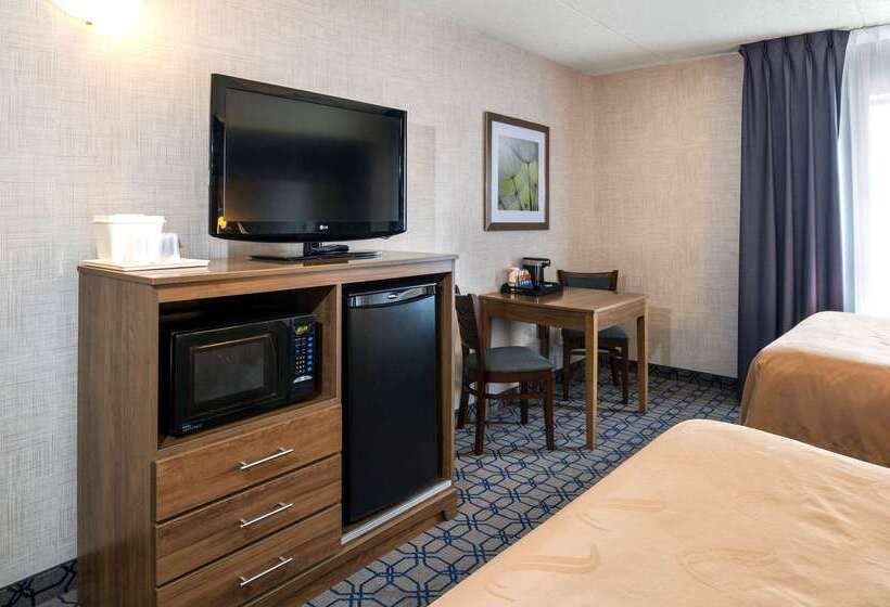 هتل Quality Suites