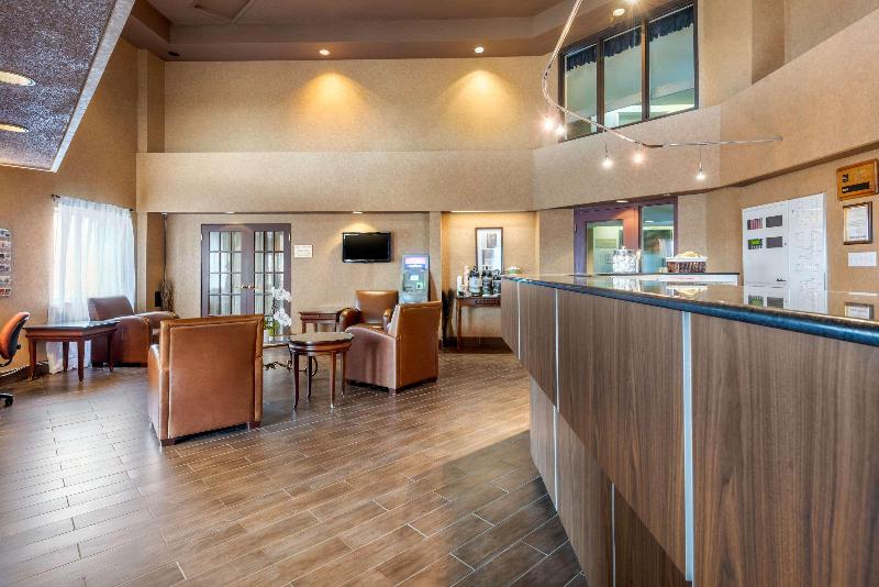 هتل Quality Suites