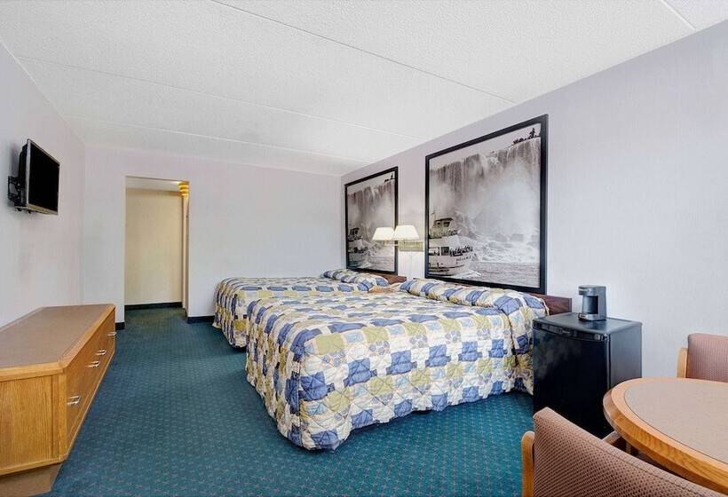 هتل Super 8 By Wyndham Niagara Falls North