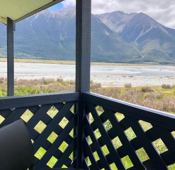 בית מלון כפרי The Bealey