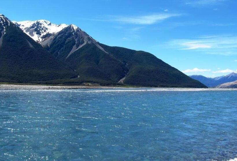 בית מלון כפרי The Bealey