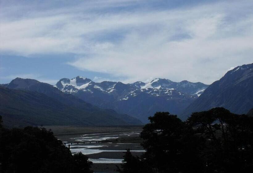 בית מלון כפרי The Bealey