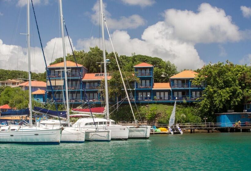 هتل True Blue Bay Resort
