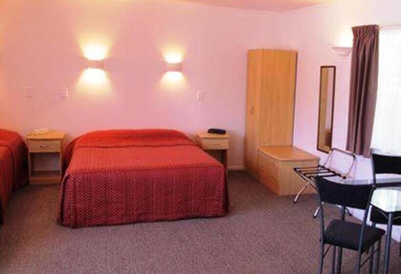 Riverview Motel