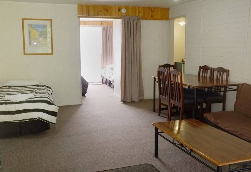 Westport Motels