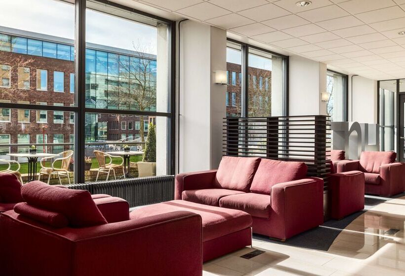 هتل NH Zoetermeer