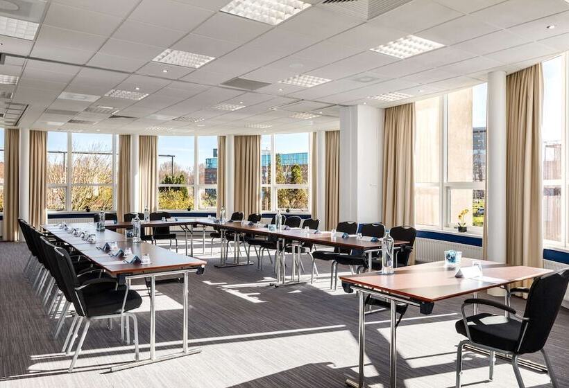 هتل NH Zoetermeer