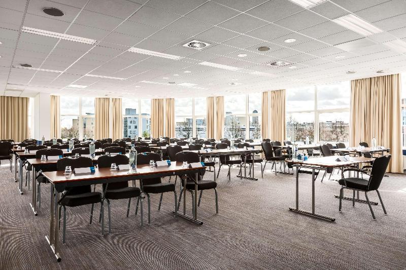 هتل NH Zoetermeer
