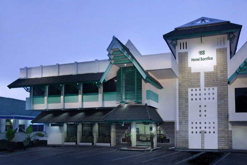 Hotel Santika