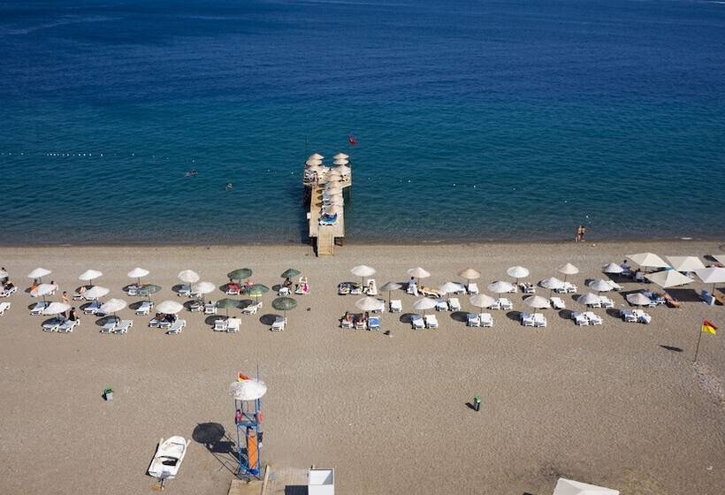 هتل Assos Eden Beach