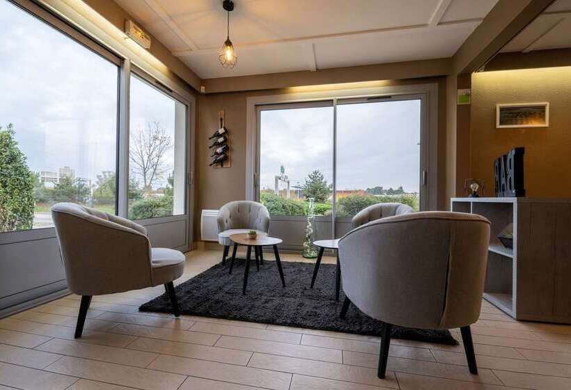 ホテル Campanile Lorient  Lanester