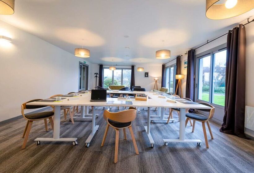 ホテル Campanile Lorient  Lanester