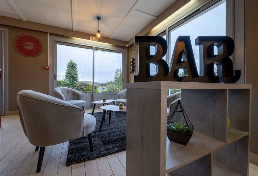 ホテル Campanile Lorient  Lanester