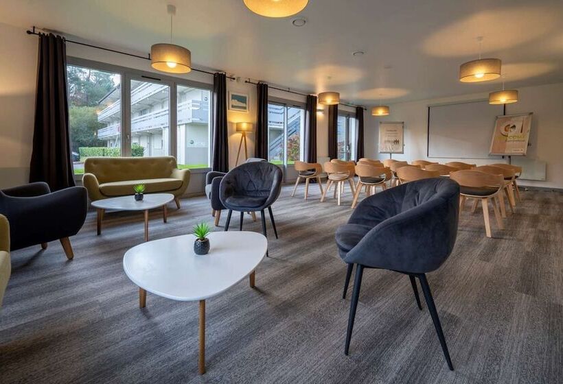 ホテル Campanile Lorient  Lanester