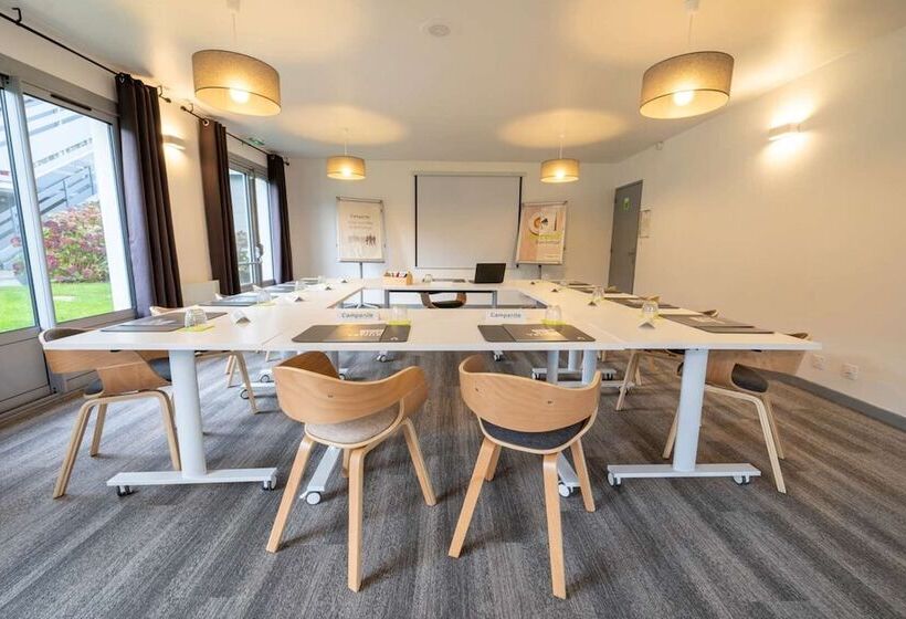 ホテル Campanile Lorient  Lanester