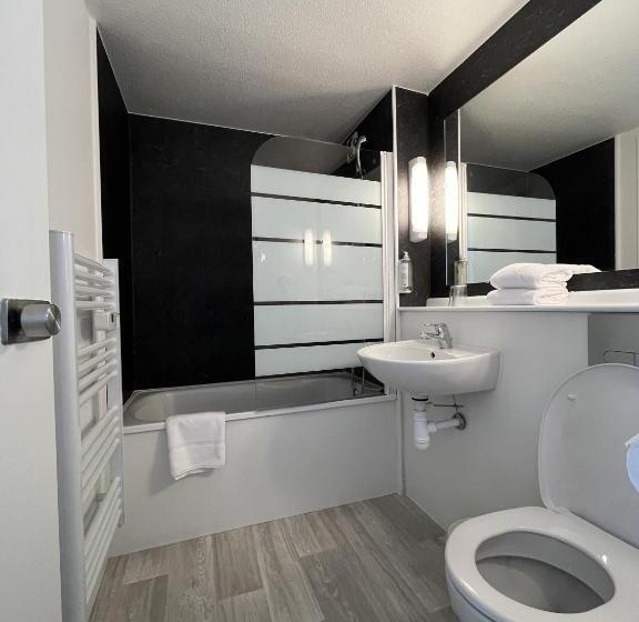 בית מלון כפרי The Originals City, Hôtel Mâcon Nord