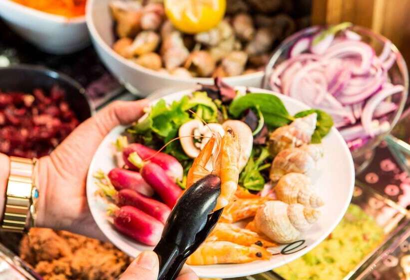 Отель Campanile Reims Est  Taissy