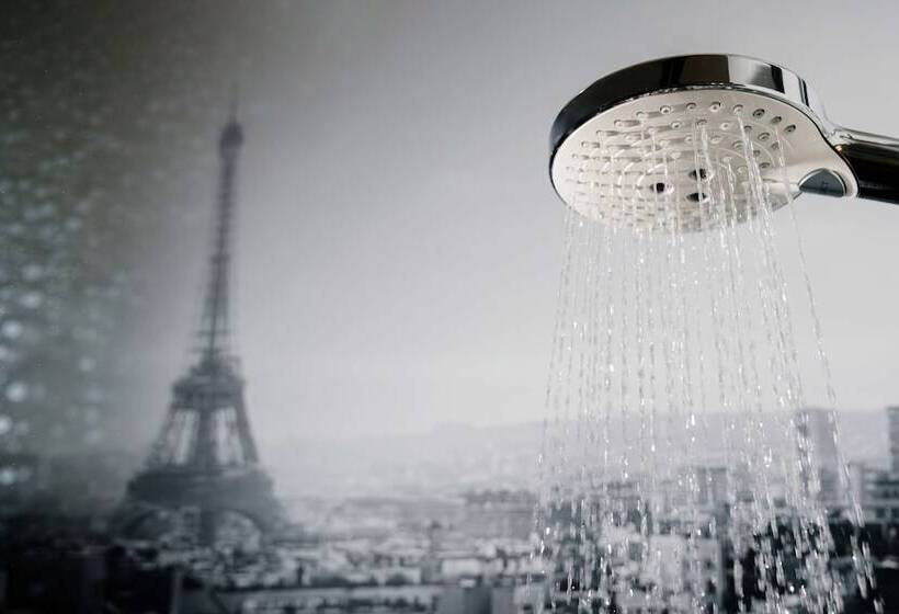 Отель Campanile Taverny