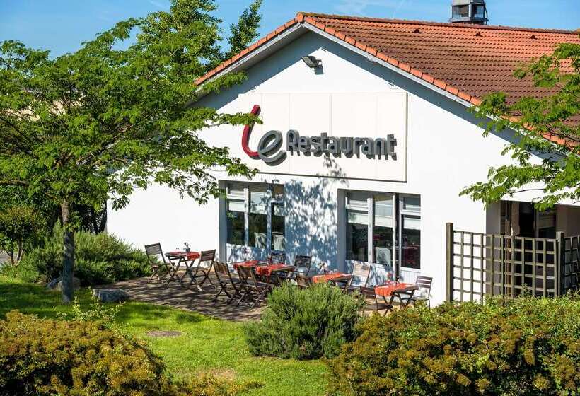 Отель Campanile Toulouse Sesquieres