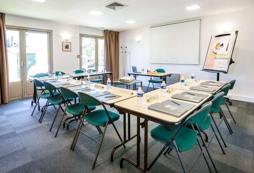 Отель Campanile Toulouse Sesquieres