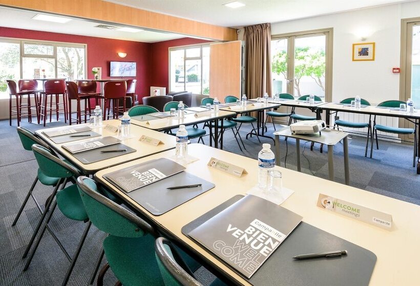 Отель Campanile Toulouse Sesquieres