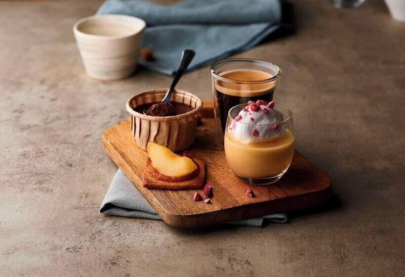 Отель Campanile Toulouse Sesquieres