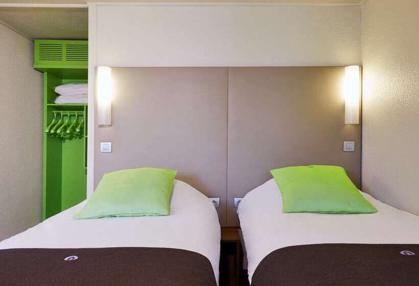 فندق Campanile Valenciennes   Petite Forêt