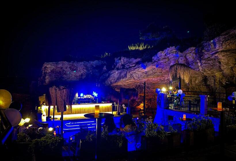 هتل Club Resort Atlantis