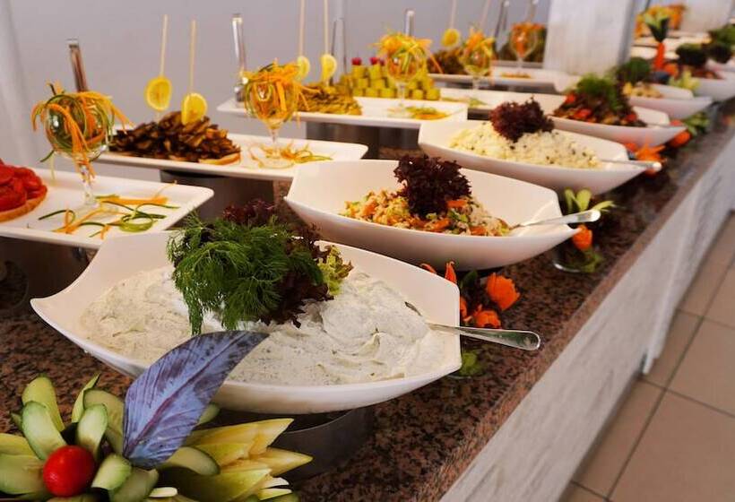 هتل Club Resort Atlantis
