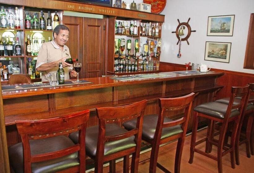 فندق Eight Bells Mountain Inn