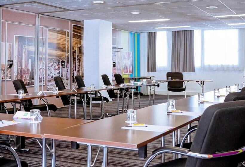 هتل Ibis Styles Lyon Villeurbanne Parc De La Tête D Or