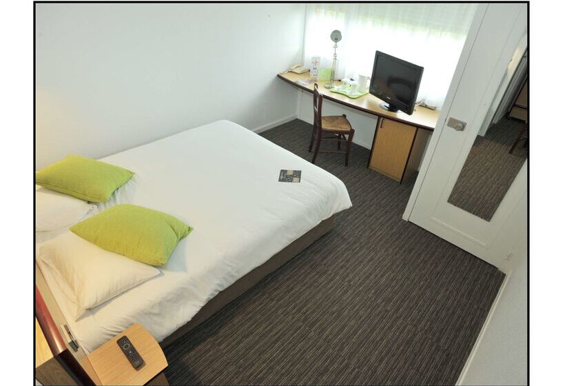 Отель Kyriad Chalons En Champagne  Saint Martin