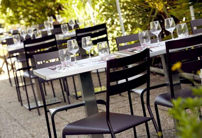 فندق Kyriad Niort   La Crèche