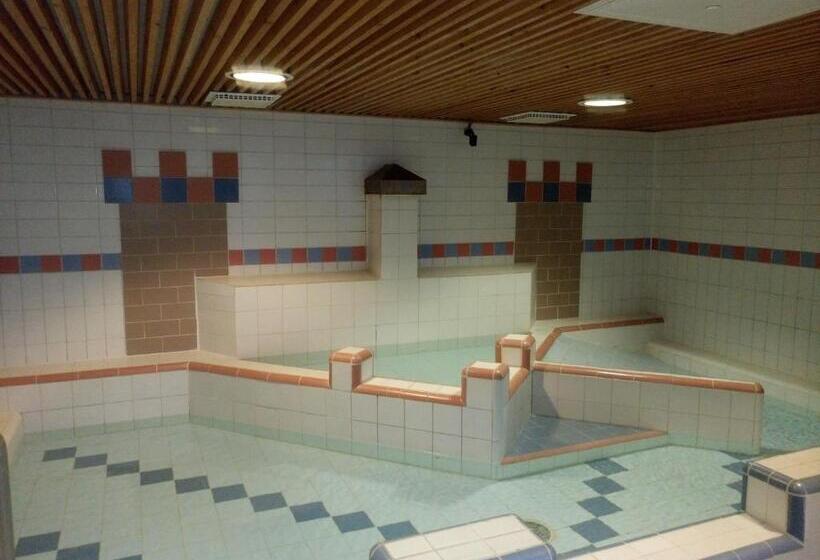 ホテル Li Kivitippu