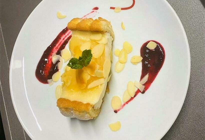 ホテル Restaurant Kyriad de Péronne