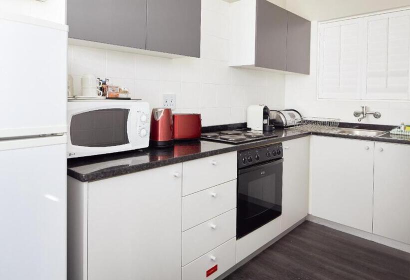 אתר נופש First Group Riviera Suites