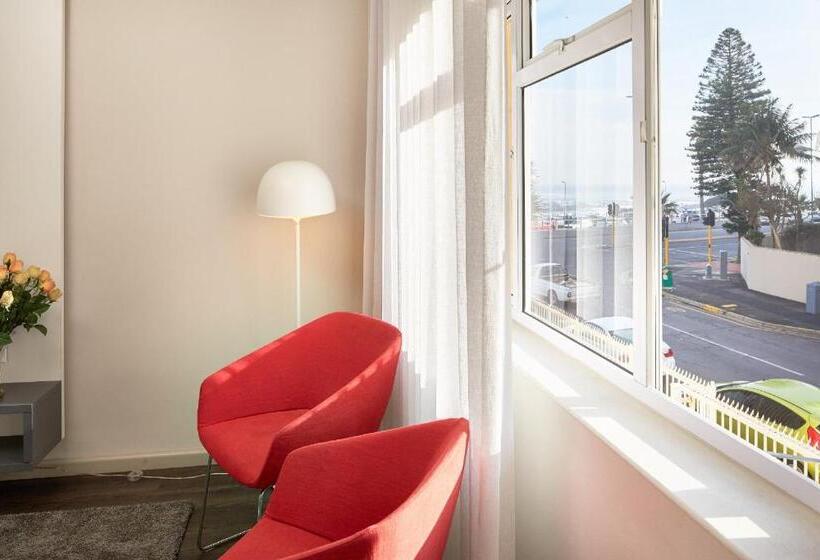 אתר נופש First Group Riviera Suites