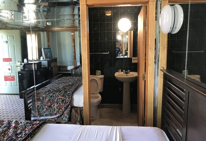 Capri Motel