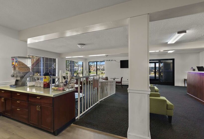 ホテル Americas Best Value Inn Edenton