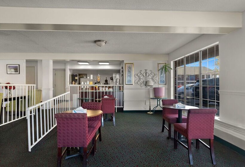 ホテル Americas Best Value Inn Edenton