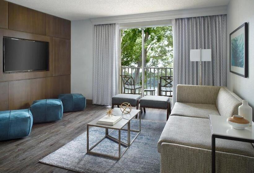 ホテル Atlanta Evergreen Lakeside Resort
