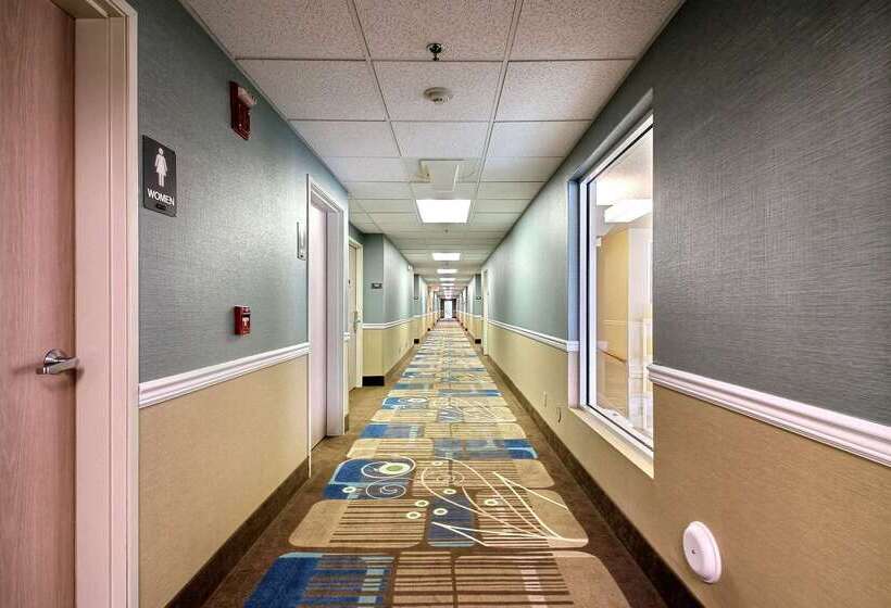 هتل Best Western Airport Inn