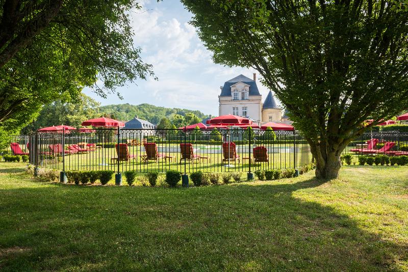 فندق Château De Courcelles   Relais & Châteaux