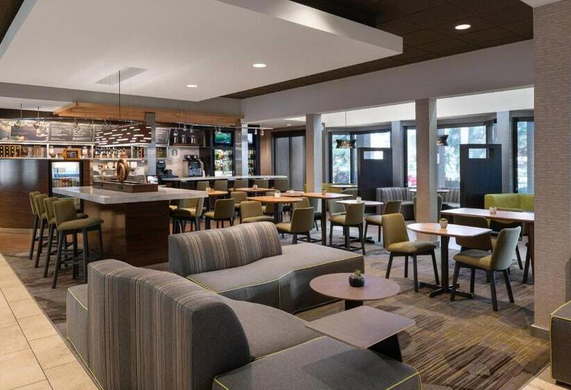 هتل Courtyard By Marriott Las Vegas Convention Center