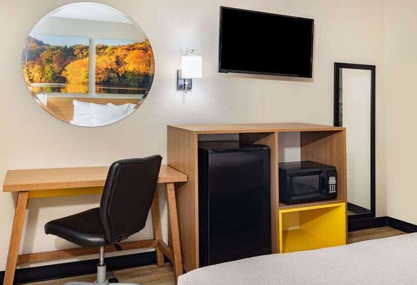 בית מלון כפרי Days Inn By Wyndham Spartanburg Waccamaw
