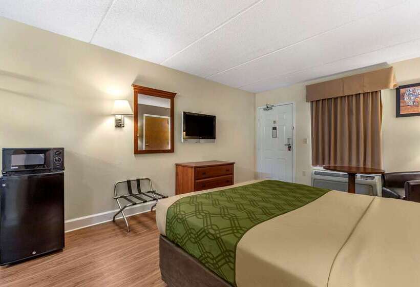 فندق Econo Lodge Inn & Suites